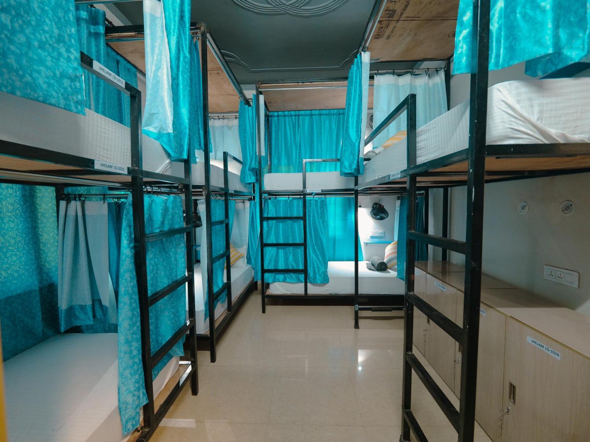 Hostel Hoztel Jollygrrant Doon Rāni Pokhri Exterior foto